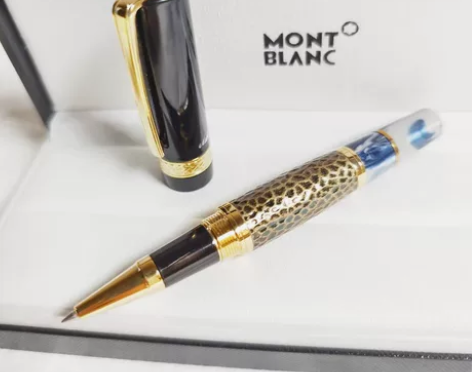 万宝龙 托尔斯泰签字笔 黑金 感兴趣的话点...