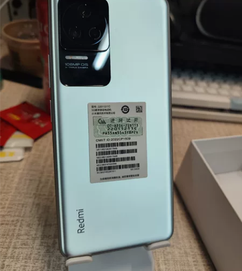 红米k50pro 8+256g 保修到20...