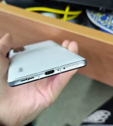 红米k40游戏版 12＋256 90帧吃鸡...