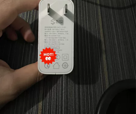 黑鲨原装120w充电器 、支持快充、因换手...