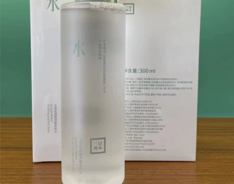 【46包邮】三草两木木梨花柔肤水 三草两木...