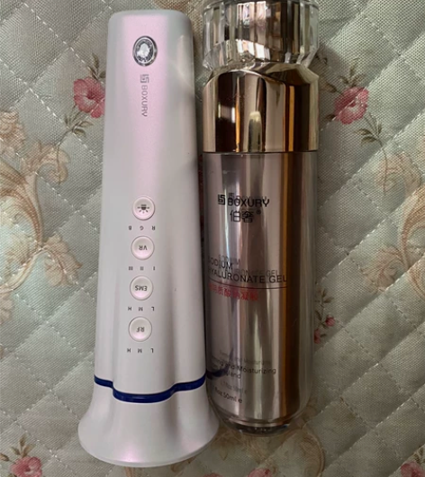 伯奢美容仪 用了一个月左右喜欢见效快一点的...