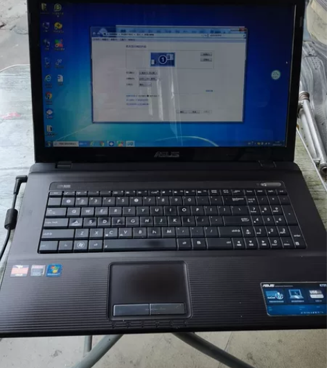 华硕笔记本K73T，CPU AMD-342...