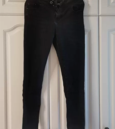 黑色牛仔裤女款 感兴趣的话点“我想要”和我...