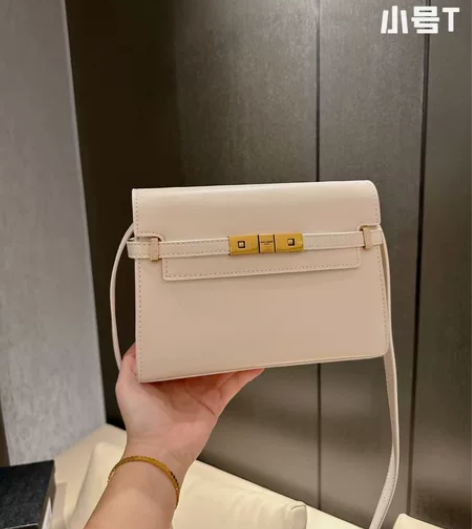 小号鳄鱼纹 感兴趣的话点“我想要”和我私聊...