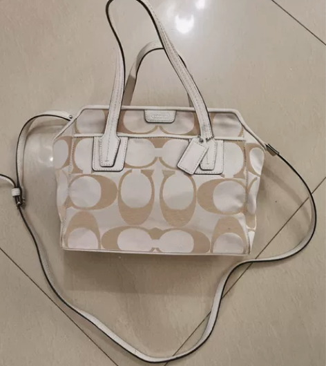 coach手提单肩包，小号，正品，8成新，...