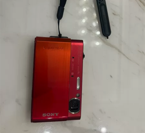 索尼一代经典相机T900成色非常好，功能正...