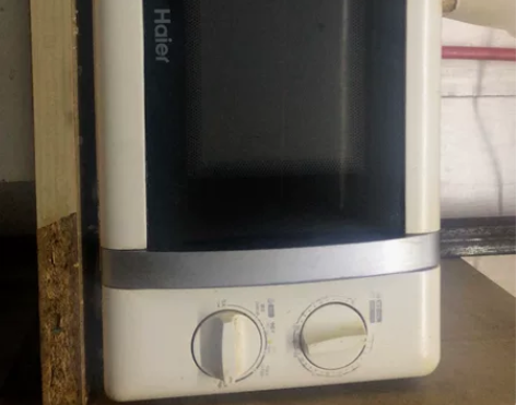 微波炉一个，有需要的联系我，非诚勿扰 感兴...