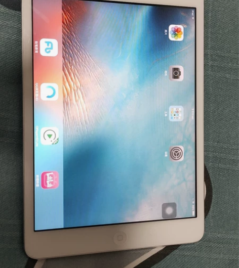 闲置很久的平板电脑ipad  mini1，...