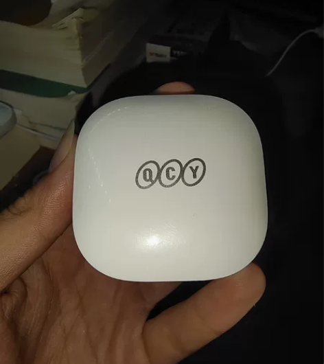 qcy t13耳机，今年9月新买的，左耳是...