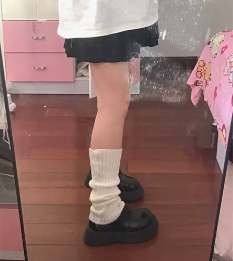 网红店亮面皮玛丽珍鞋 很好看上脚不变形 对...