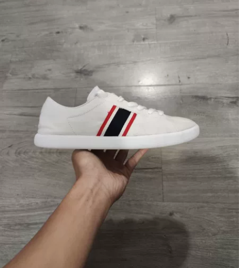 41码 斐乐休闲鞋 75元 201106 ...