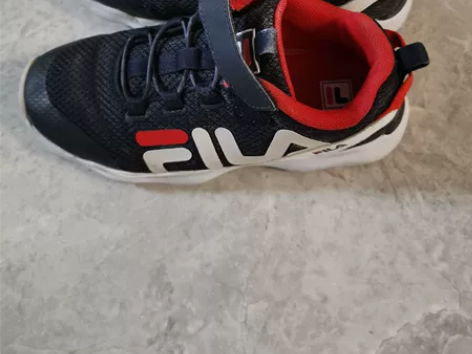 斐乐男童运动鞋，36码，专柜购买正品，实物...