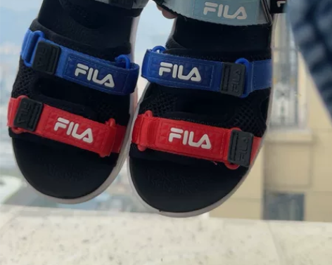 万象城购入斐乐凉鞋fila 36码男童女童...