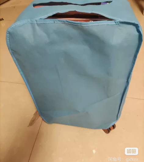 全新拉杆箱,应该是20寸的,是个短途出差用...