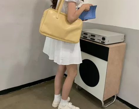 ?包包女2020新款潮学生单肩包ins大容...