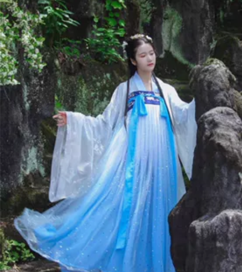 全新汉服  千韵岗 全新 仅上身试穿过一次...