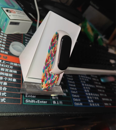 小米手环  小米手环5nfc。战损版的，用...