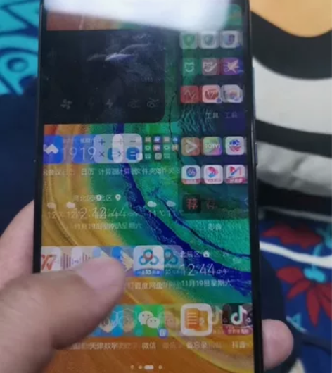 mate30 5g 8+256华为售后刚换...