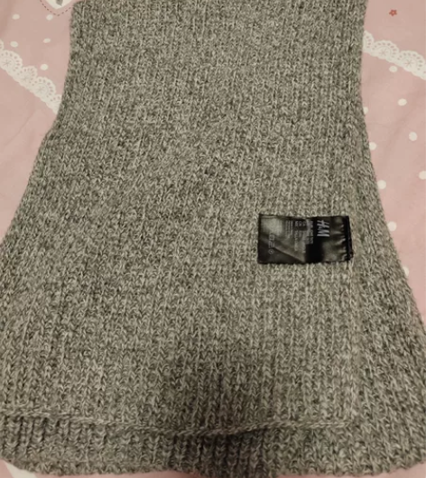 HM，棉毛围巾，长180，宽28，正品，9...