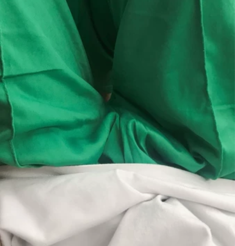 绿色丝滑校服,超薄丝滑柔软,上学那会的校服...