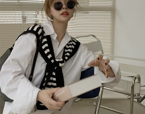 网红休闲搭肩小披肩女外搭网红坎肩秋冬季配裙...