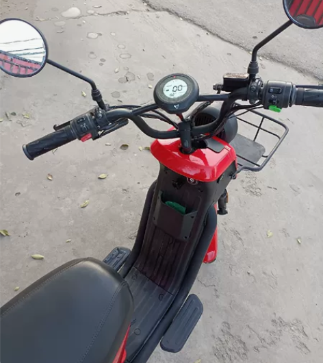 小牛电动u1，48付16安，外观保持的很好...