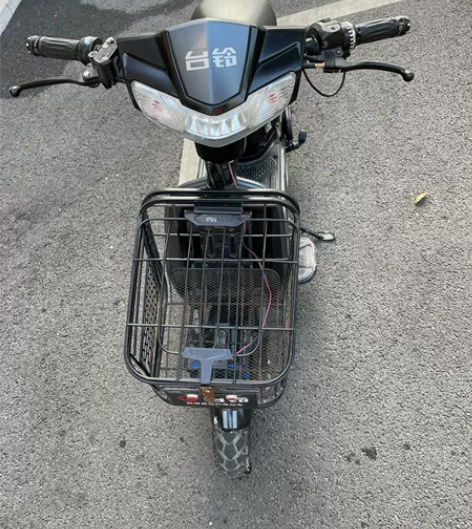 台铃炫猛60伏22安黑金电池刚换两个月；续...