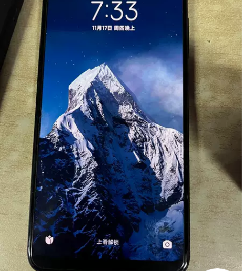 二手手机小米8屏幕指纹 感兴趣的话点“我想...