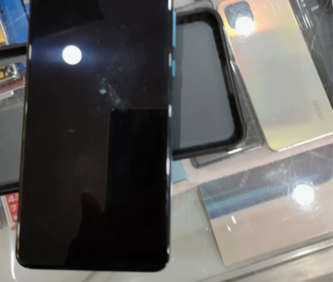 华为p405g 8+128。全原装。给老婆...