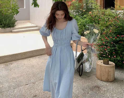 大花媛2021夏季新款法式裙收腰气质中长款...