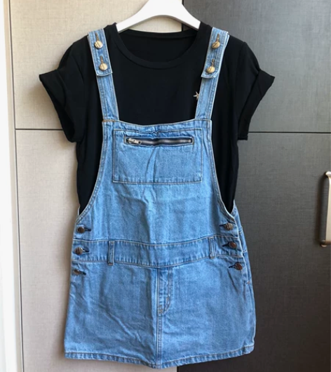 女生夏季牛仔背带裙 6.7成新 图一是韩都...