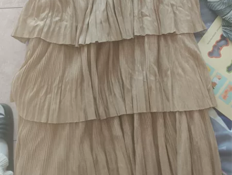 全新包邮 蛋糕裙米色驼色半裙，喜欢的宝子拍...