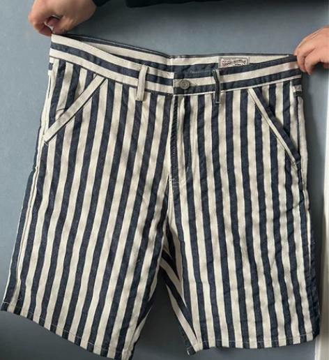 亚麻蓝白条纹短裤男士的。170斤内可穿。之...