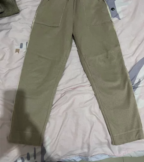 杏色休闲裤，可穿到130斤内，二手物品不退...