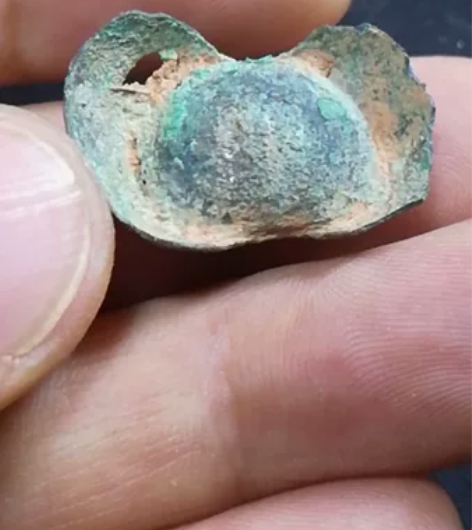 少见的银质或青铜材质 元宝 中空有鎏金工艺...