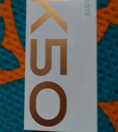 红米k50银色12加256内存版本，只出本...