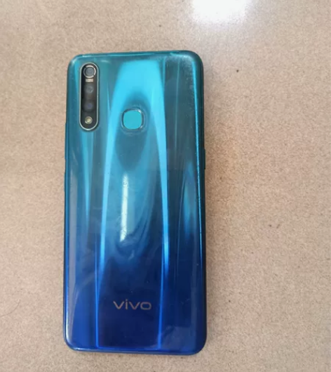 vivo z5x 8+128 闲置出售，成...