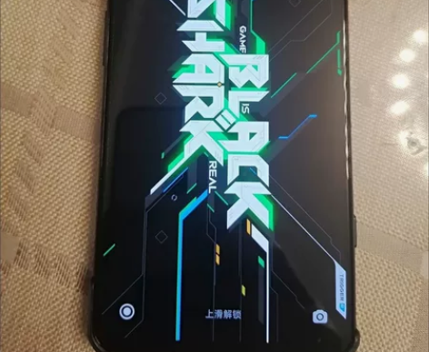 黑鲨5 Pro 全新骁龙8 游戏手机 逆重...