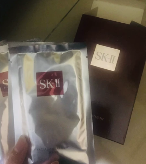 Skll前男友面膜 代购买的 提亮效果很好...