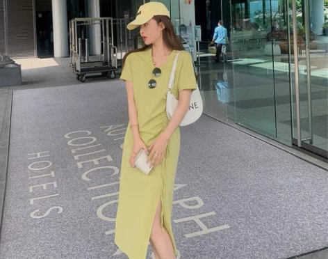 大花媛 v领纯色T恤连衣裙女夏季显瘦长裙子...