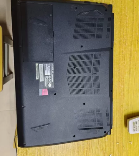 战神Z7游戏本i7六代，轻松腾讯全家桶，1...