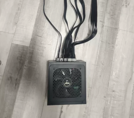 爱国者G7全模组额定700w ，正常使用，...