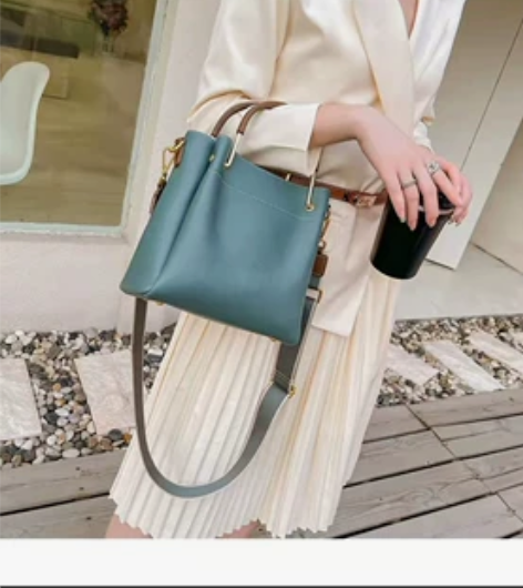 女士手提包全新水桶包大容量 送妈妈必备 湖...