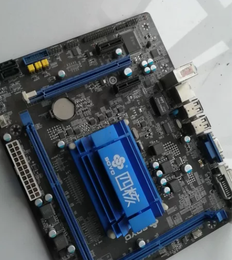 梅捷j1900主板，正常使用下机，无内存条...