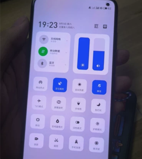 魅族17  灰色，8+128没有维修过，已...