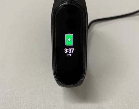 小米手环5 成色如图，包装配件说明齐全，无...