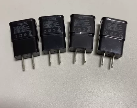 手机充电器USB充电头 5V2A 充电器电...