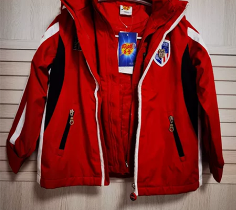 低价转让网球王子两件套棉服一件,120码,...