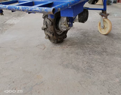 电动独轮车，只用过两次，自己加装的两个万向...